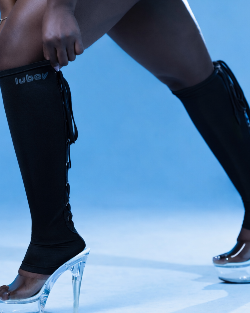LUBOV LEG SLEEVE - ONYX