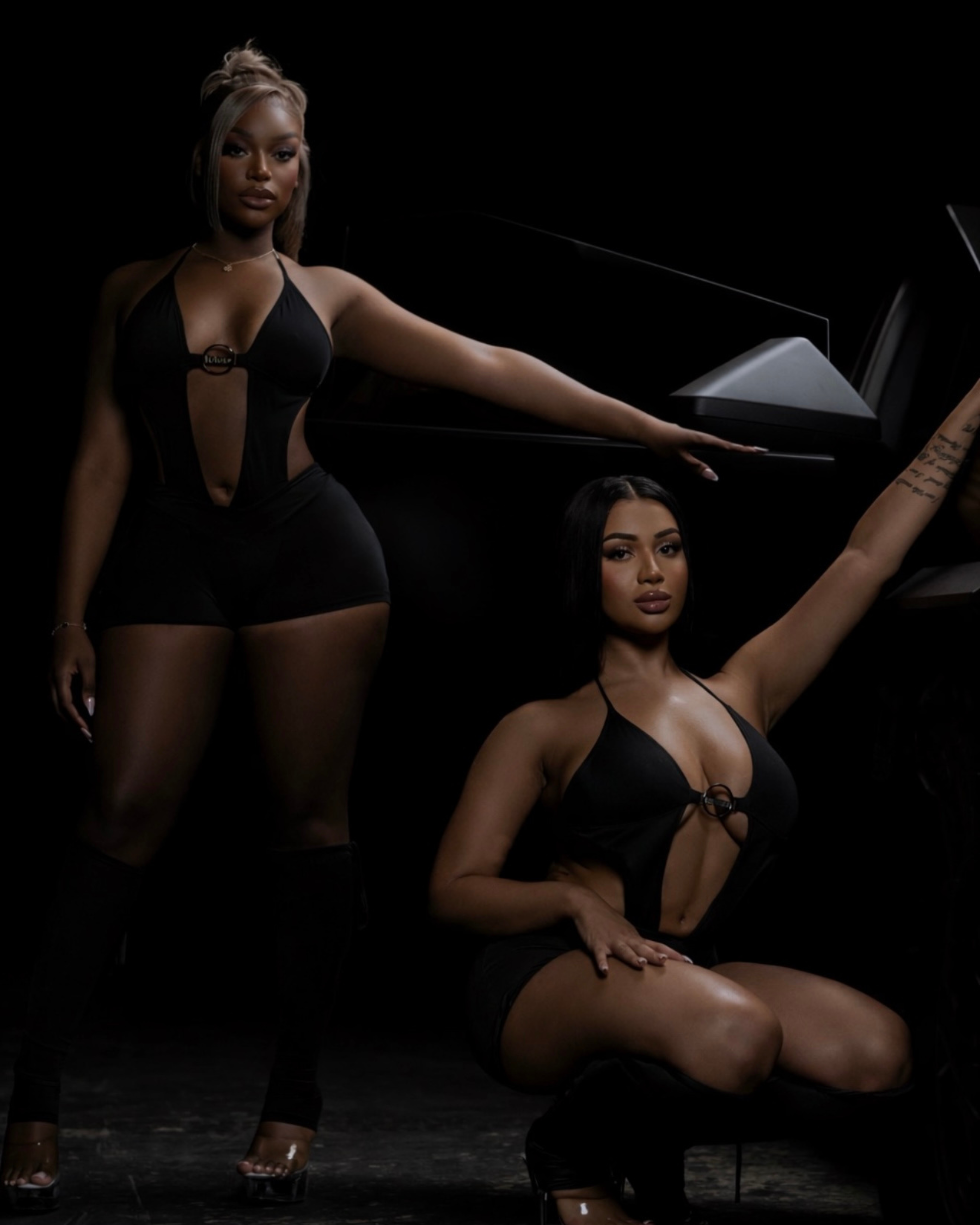LYRA CONTOUR BODYSUIT - ONYX